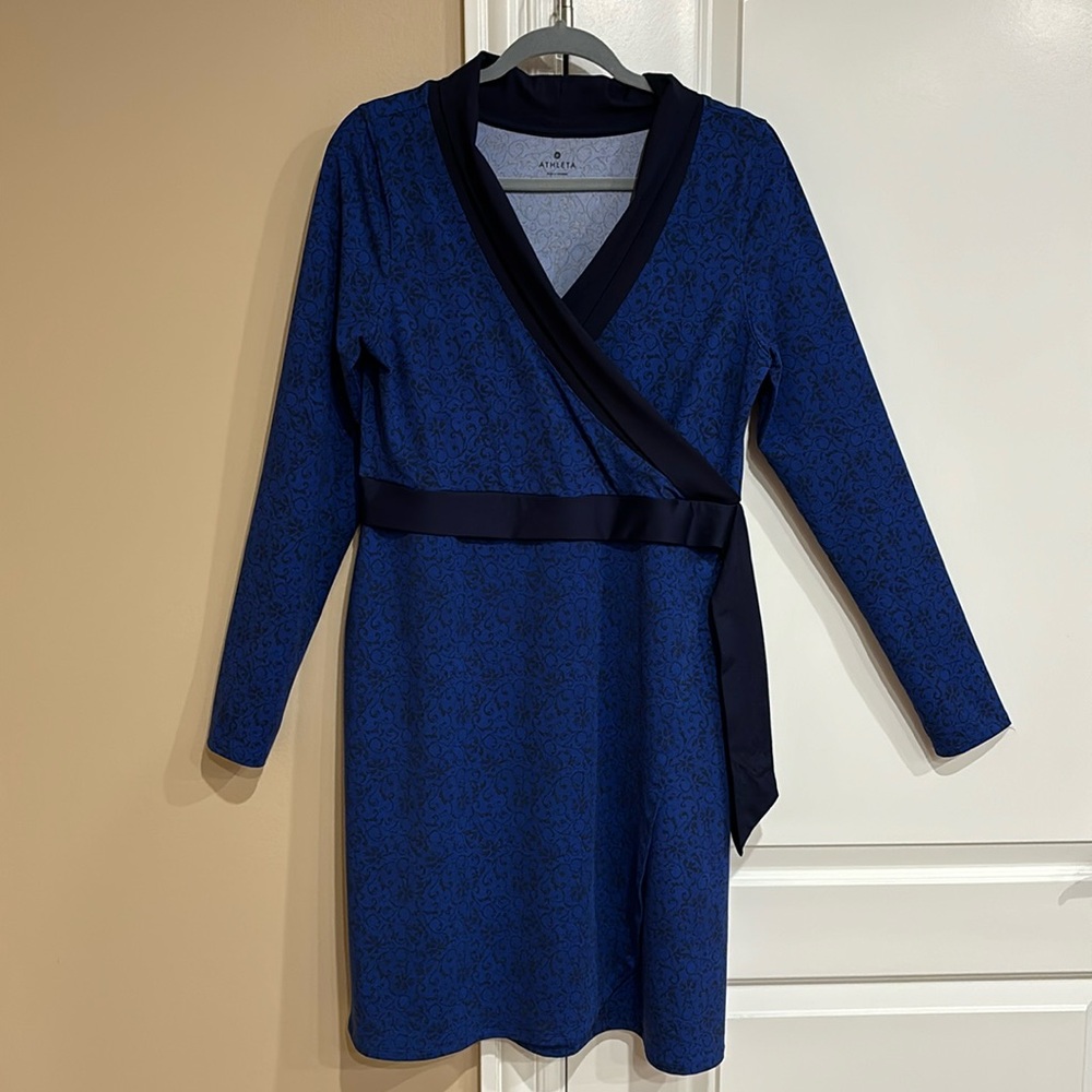 Athleta dress. Size L.